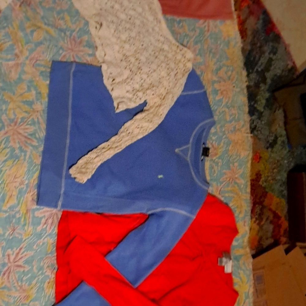 3 sweater type long-sleeved shirts. Ralph lauren, cashmere, crop crochet tops. S